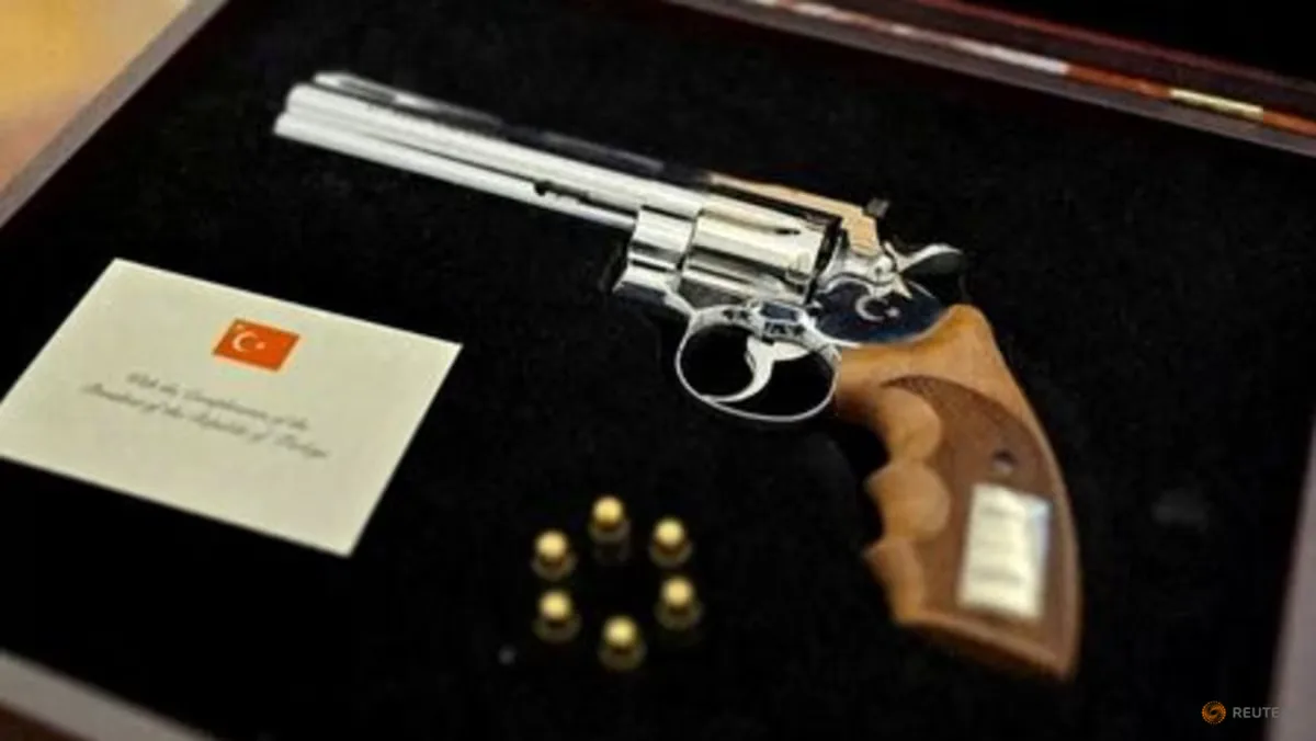 Erdogan Beri Hadiah Revolver ke Sekutu NATO: Isyarat Politik atau Sekadar Kejutan?