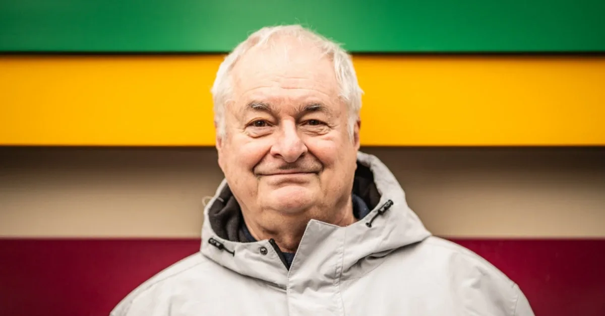 Paul Gambaccini Umumkan Diagnosis Alzheimer, Tetap Setia di Balik Mikrofon