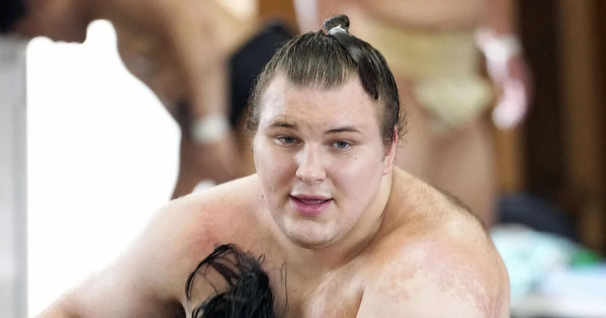 Turnamen Sumo Nagoya 2025: Para Juara Kembali, Aonishiki Berjuang Kembali ke Ozeki