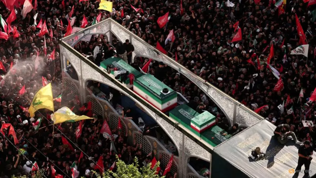 Pemakaman Khamenei di Tengah Serangan Balik AS-Iran: Ketegangan Mengarah ke Konflik Terbuka
