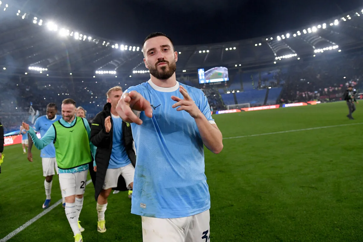 Mario Gila Resmi ke Milan: Bek Spanyol Bernilai €30 Juta