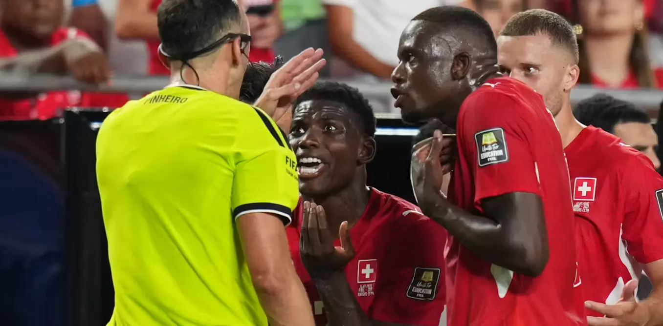 VAR di Piala Dunia: Teknologi Canggih yang Justru Memicu Kontroversi