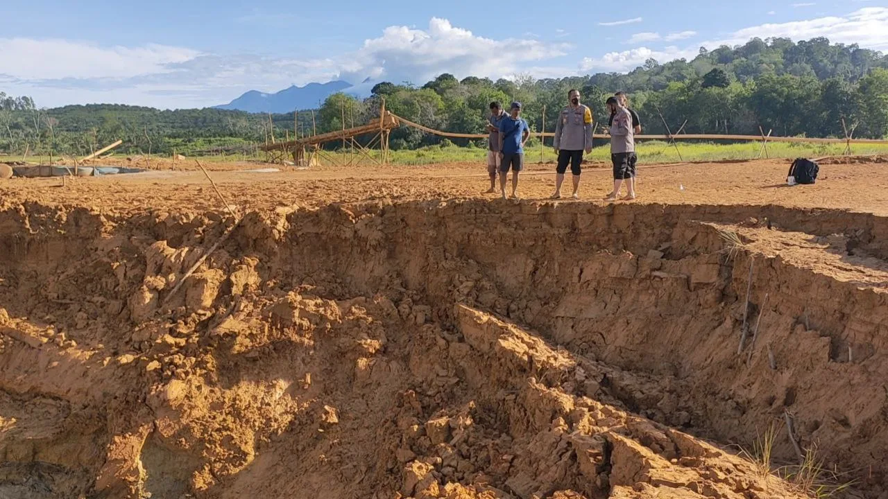 Longsor Tambang Ilegal di Mandailing Natal Tewaskan Dua Orang, Sembilan Tertimbun
