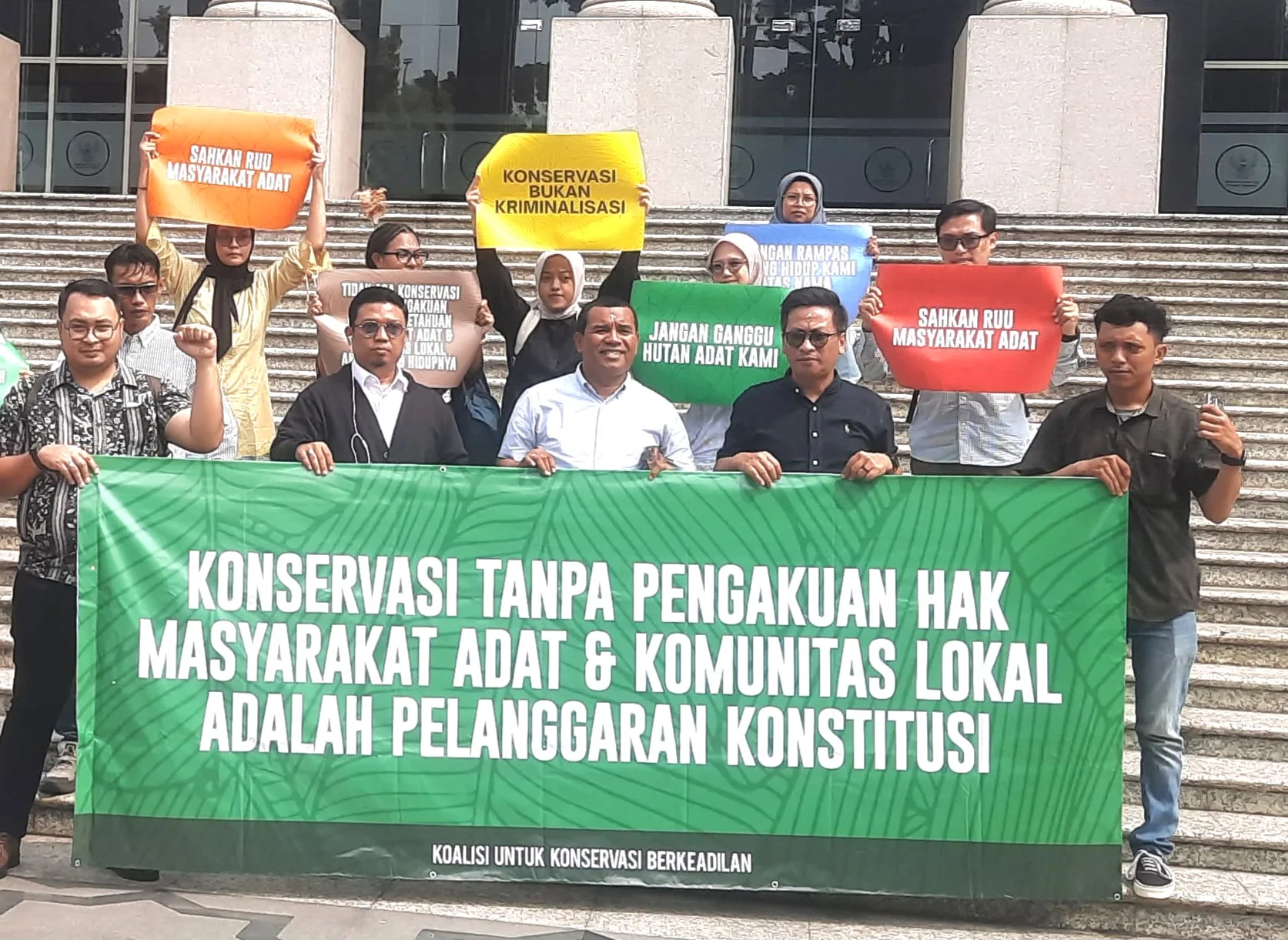 Gugat UU Konservasi ke MK, Masyarakat Adat: Negara Justru Meminggirkan Kami