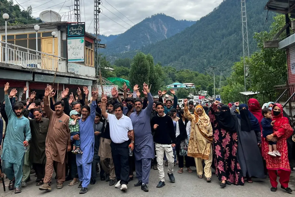 Desakan PBB Usut Kematian Puluhan Orang di Kashmir Pakistan: Ancaman bagi Demokrasi Regional?