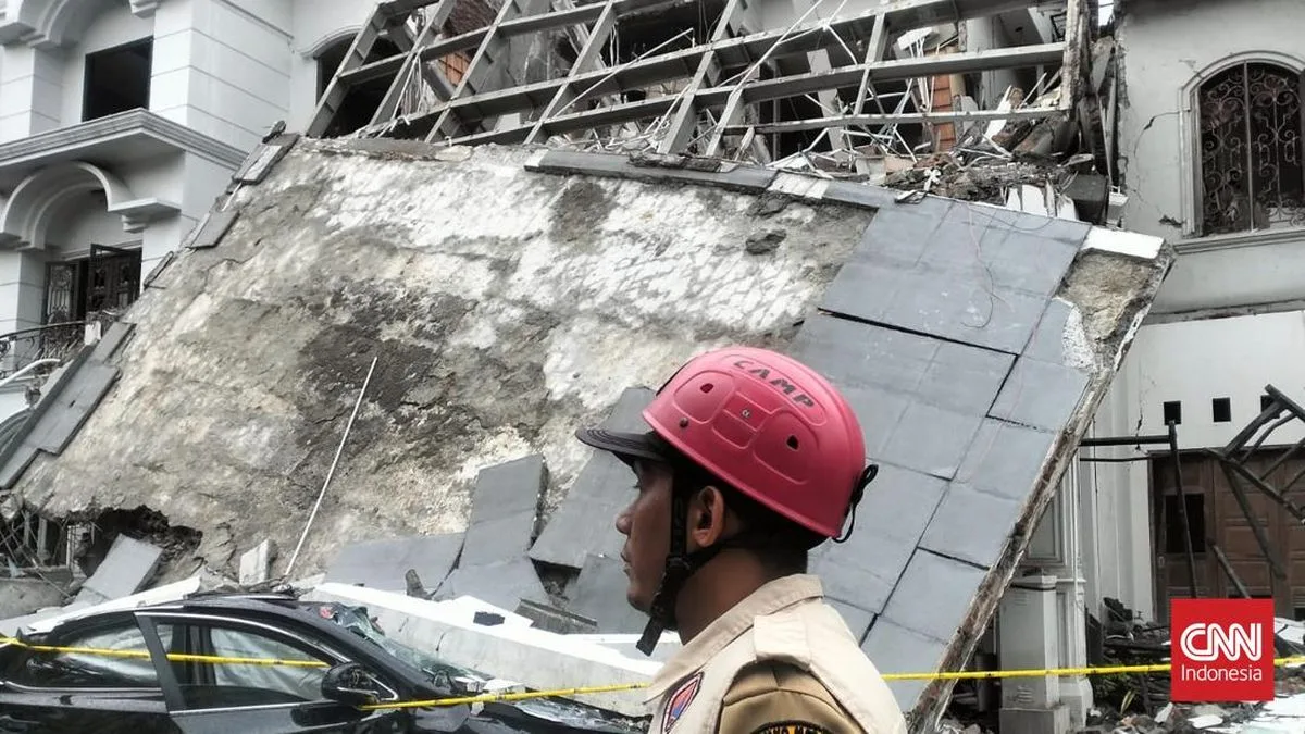 Ledakan Rumah Grand Polonia: Satu Tewas, Tiga Masih Hilang