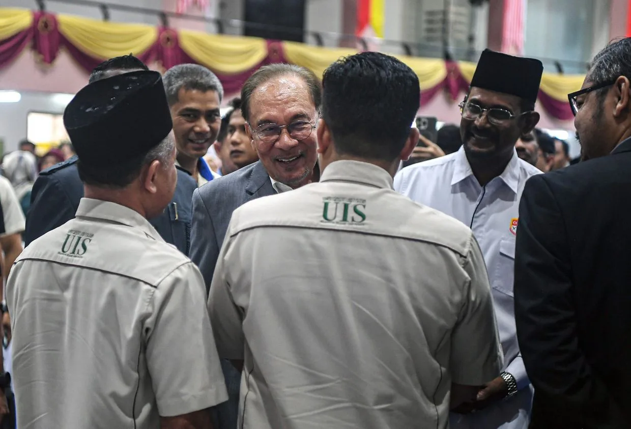 Anwar Ibrahim Bantah Desakan Turunkan Harga BBM: Subsidi Rp 140 Triliun per Tahun