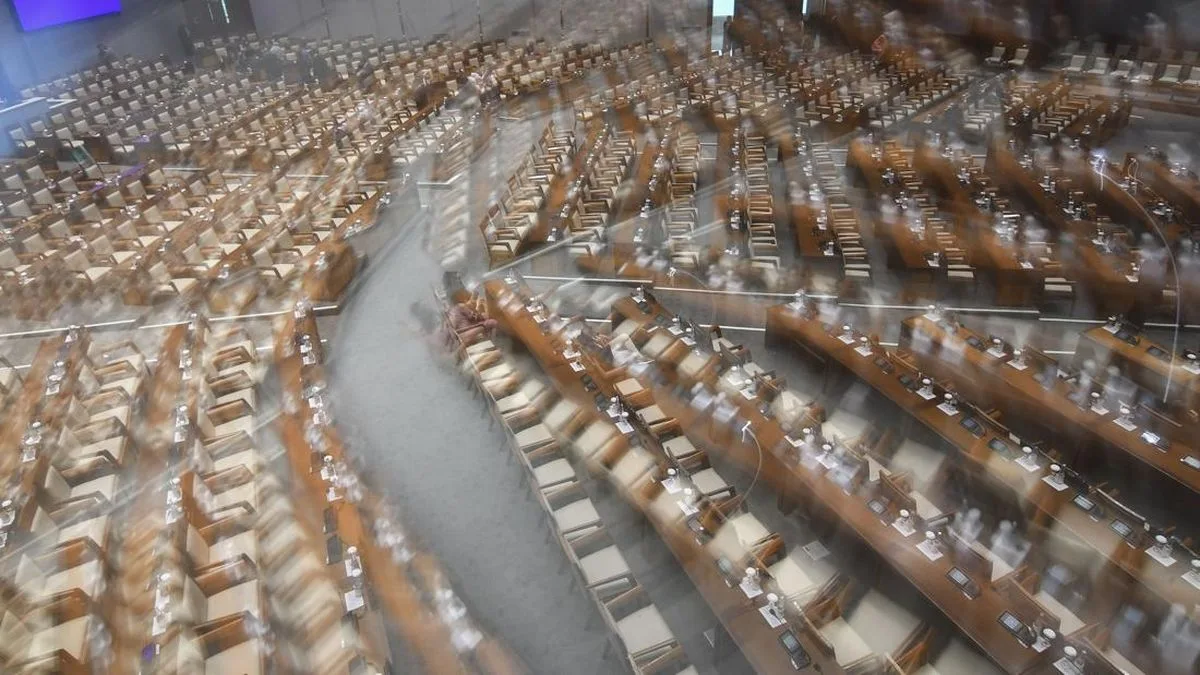 Rapat Paripurna DPR Tutup Masa Sidang: 289 Anggota Absen, Delapan Fraksi Tetap Kuorum