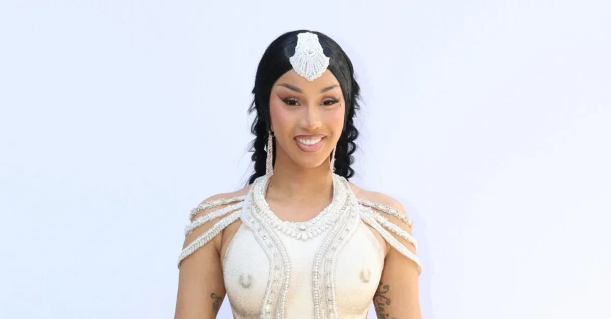 Cardi B: Di Balik Citra Nyentrik, Ada Pebisnis Cerdas yang Sering Diremehkan