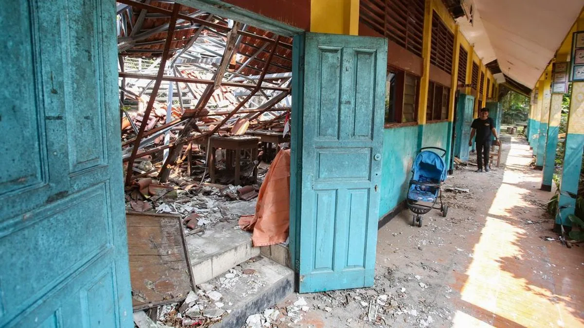 SDN Kebayoran Lama Roboh Dua Tahun Lalu, Ratusan Siswa Masih Mengungsi