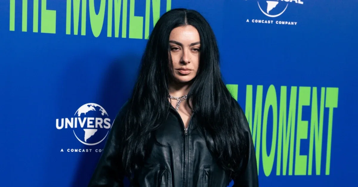 Charli XCX Ungkap Lima Lagu Favoritnya: Dari Nostalgia Hingga Euforia