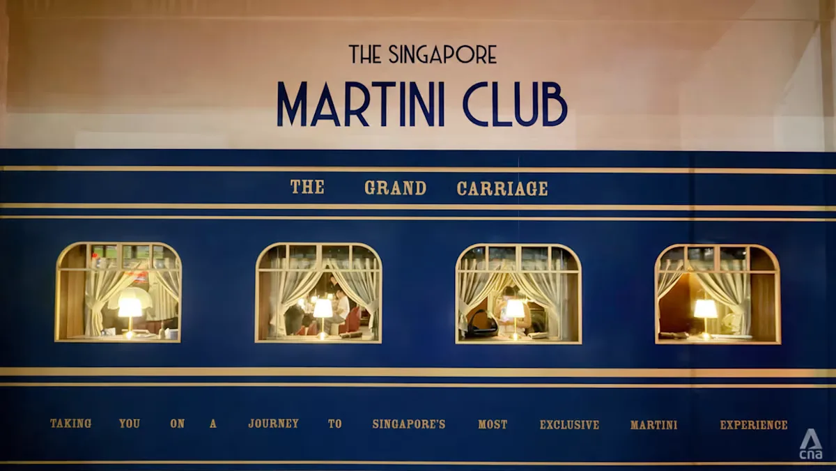 The Singapore Martini Club: Lebih dari 50 Varian Martini dalam Balutan Gerbong Kereta Mewah