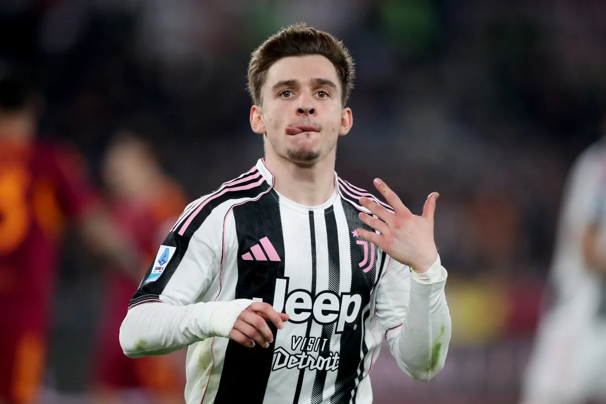 Man United Incar Winger Juventus: Carrick Siapkan €50 Juta untuk Conceicao