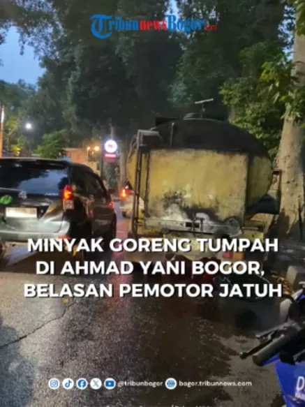 minyak goreng berceceran di Jalan Ahmad Yani