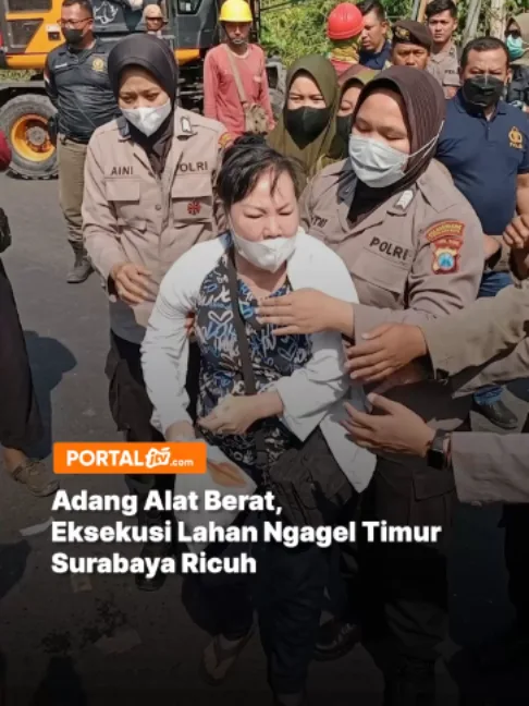 Penghuni rumah nekat mengadang alat berat
