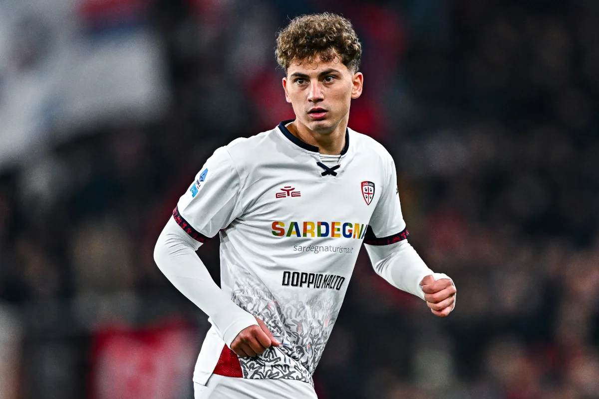 Kontrak dan Gaji Jadi Pemicu: Agen Esposito Tuding Presiden Cagliari Ingin Jual Sang Striker