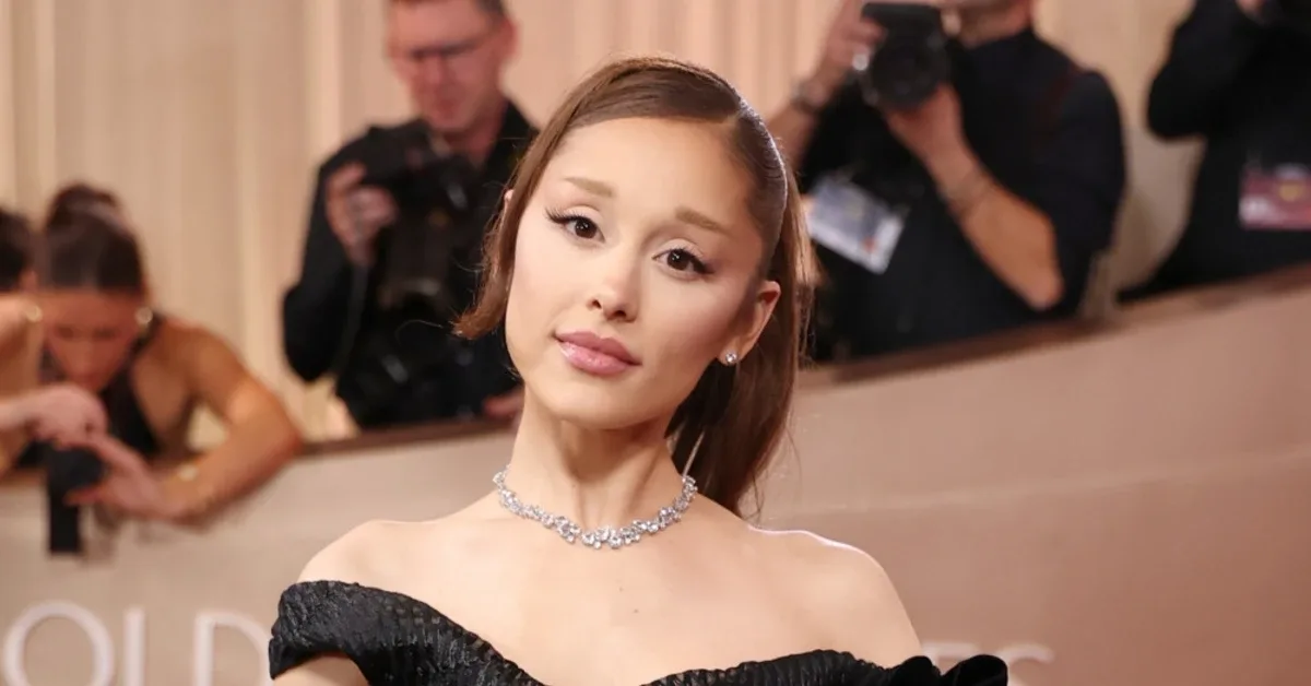 Ariana Grande Mundur dari Panggung West End demi Jaga Kesehatan Mental