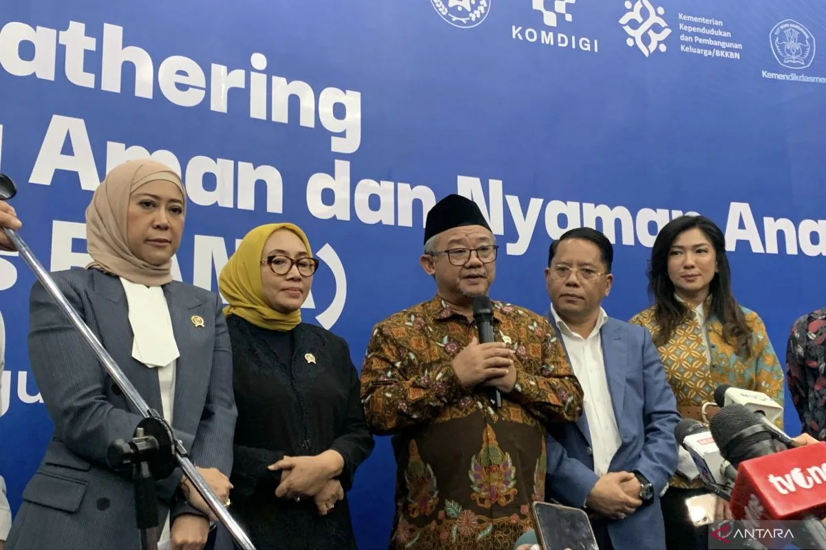 Pembatasan Gawai di Sekolah: Langkah Baru Menuju Lingkungan Belajar yang Aman