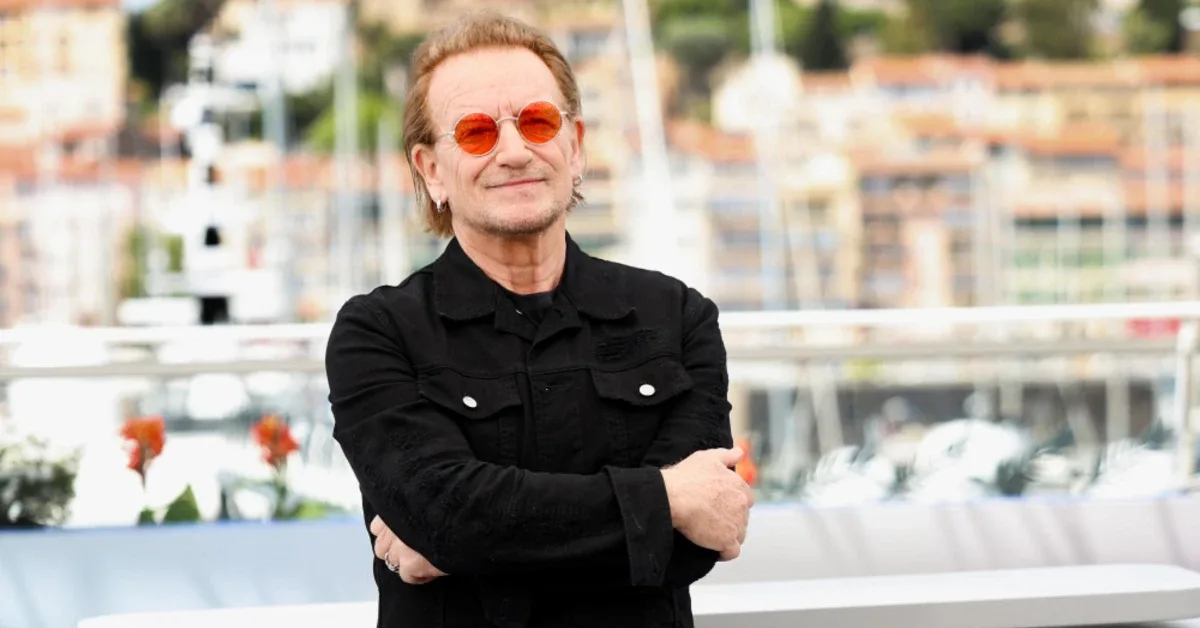 Bono dan Ribuan Pelayat Ucapkan Selamat Jalan untuk Glen Hansard di Katedral Dublin