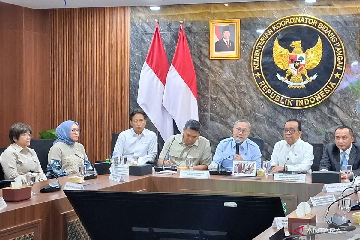 Menkes Larang Nakes Bersikap Nirempati: Etika Digital Jadi Sorotan Setelah Pasien BPJS Mengeluh