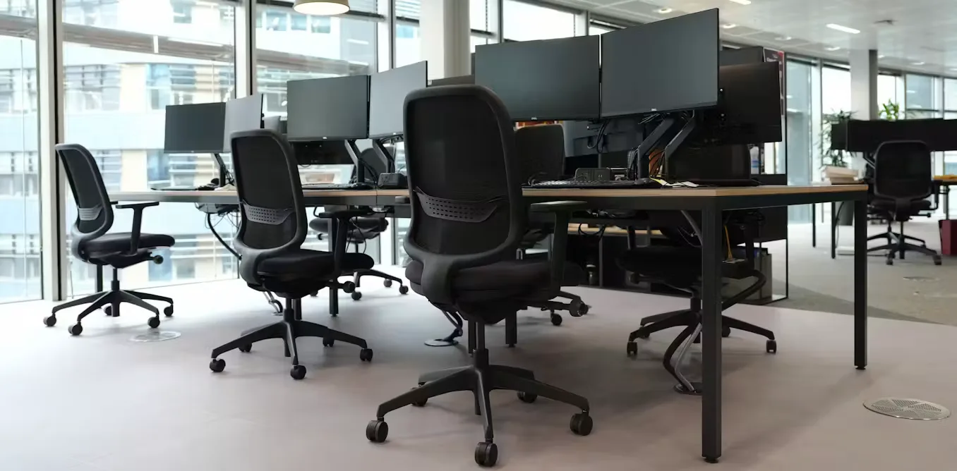 AI Mengancam Pekerjaan Perempuan: Data Australia Ungkap Sektor Administrasi Paling Rentan