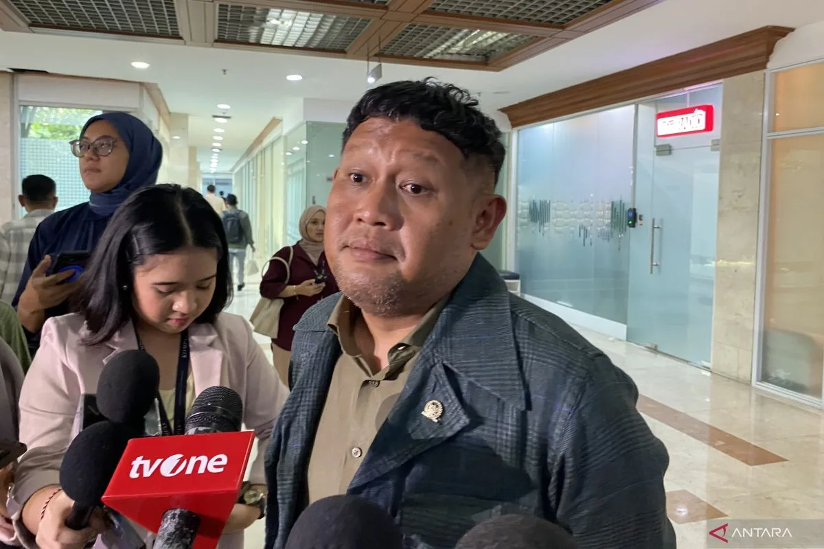 DPR Desak Kemenkes Tindak Tegas Nakes Tak Empati: Sanksi Etik dan Perbaikan Sistem