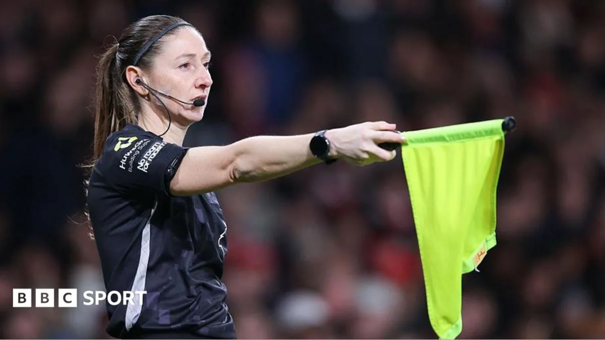 Sian Massey-Ellis Pensiun dari Lapangan, Kini Fokus Cetak Wasit Wanita Inggris