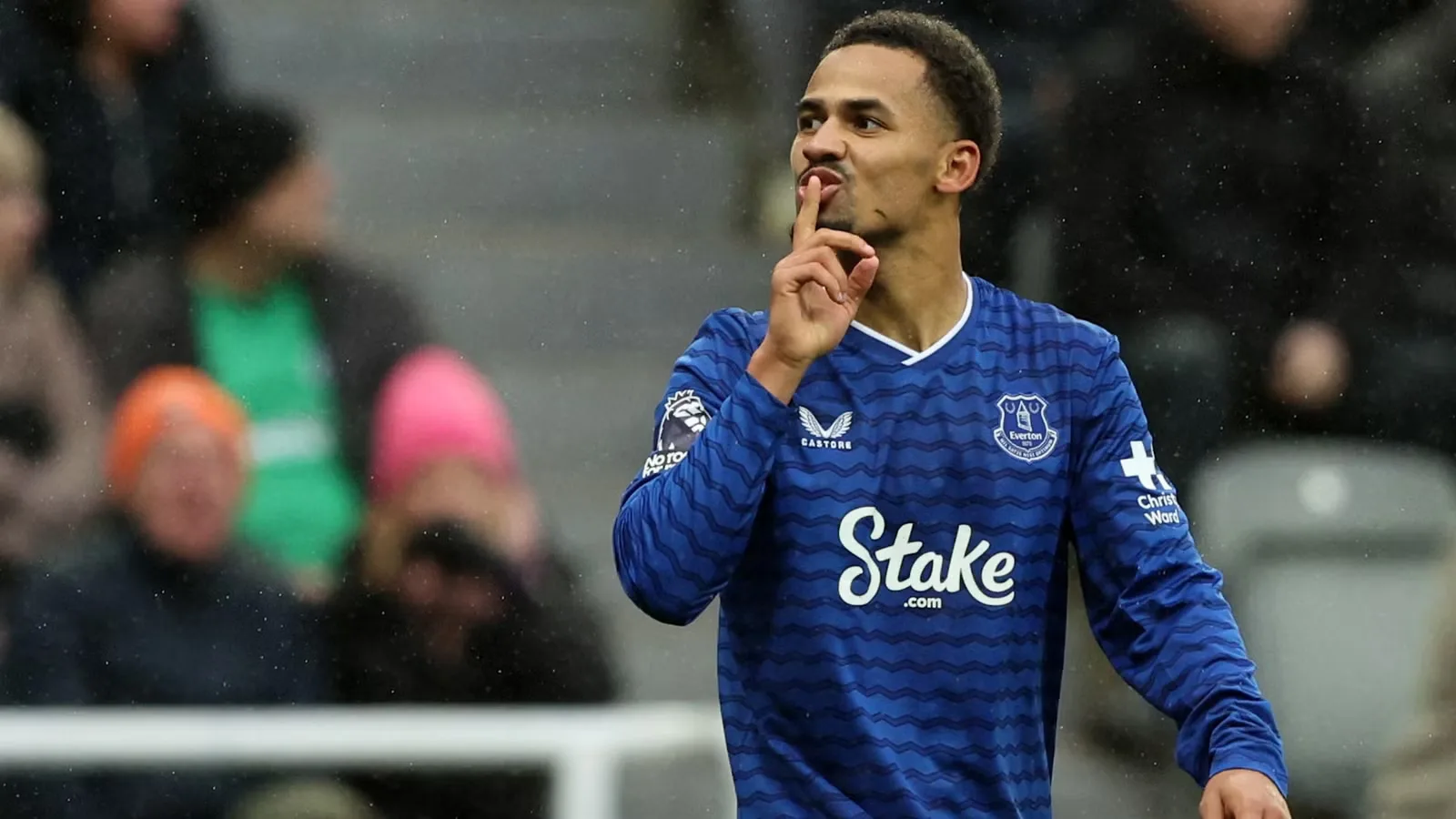 Everton Siap Lepas Ndiaye demi Yilmaz: Strategi Cerdas atau Langkah Berisiko?