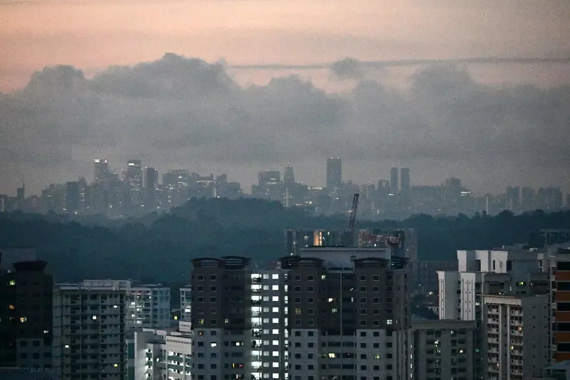 Kabut Asap Mengancam Singapura: Titik Panas di Sumatra dan Kalimantan Meningkat