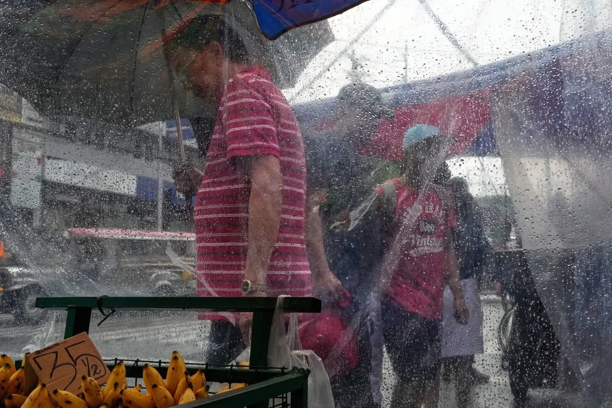 Banjir dan Longsor Landa Filipina: 380.000 Warga Terdampak, Enam Tewas