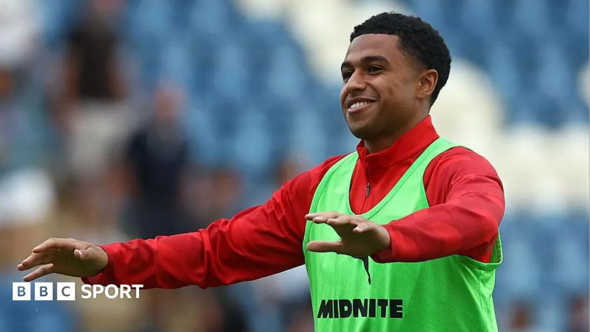 Fulham Kunci Transfer Shea Charles Rp580 Miliar, Rekor Pemain Irlandia Utara
