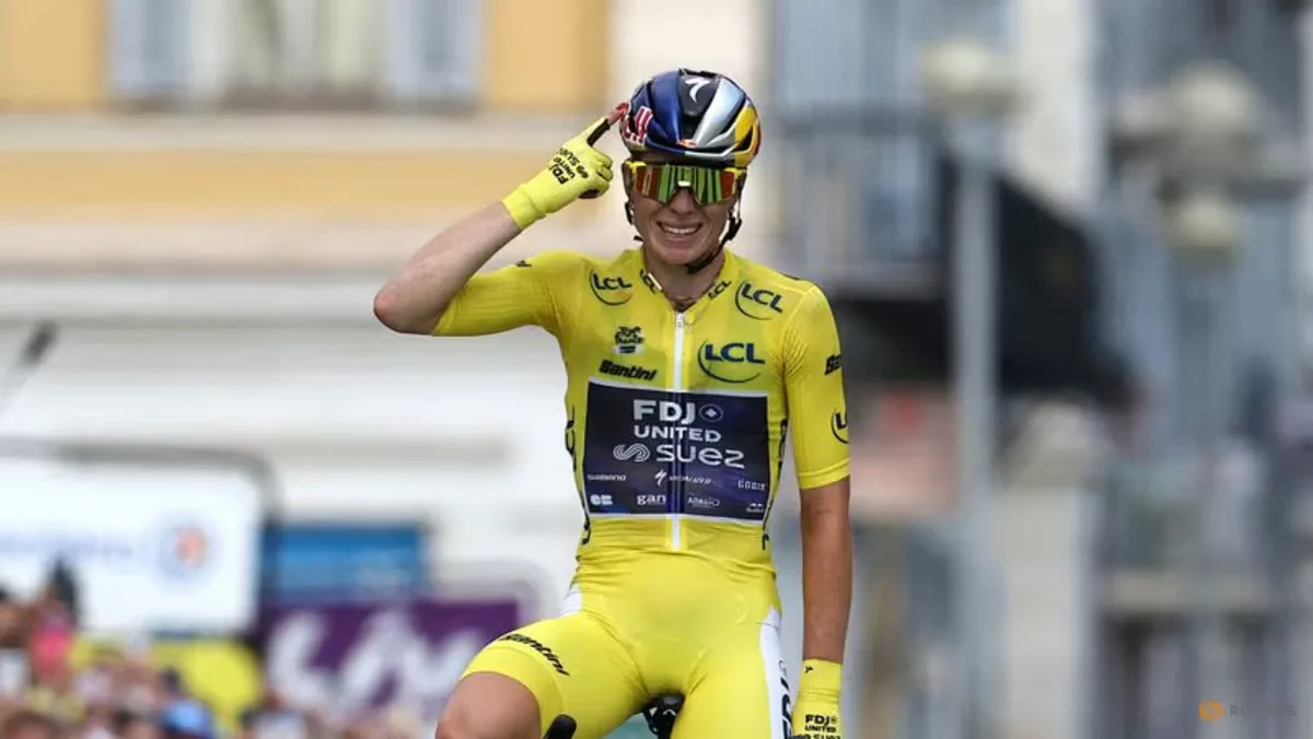 Demi Vollering Pertahankan Mahkota Tour de France Femmes dengan Aksi Solo di Col d'Eze