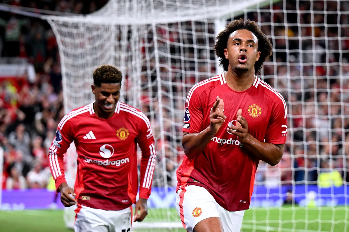 Keputusan MU Pulangkan Rashford Buka Jalan Juventus Rekrut Zirkzee