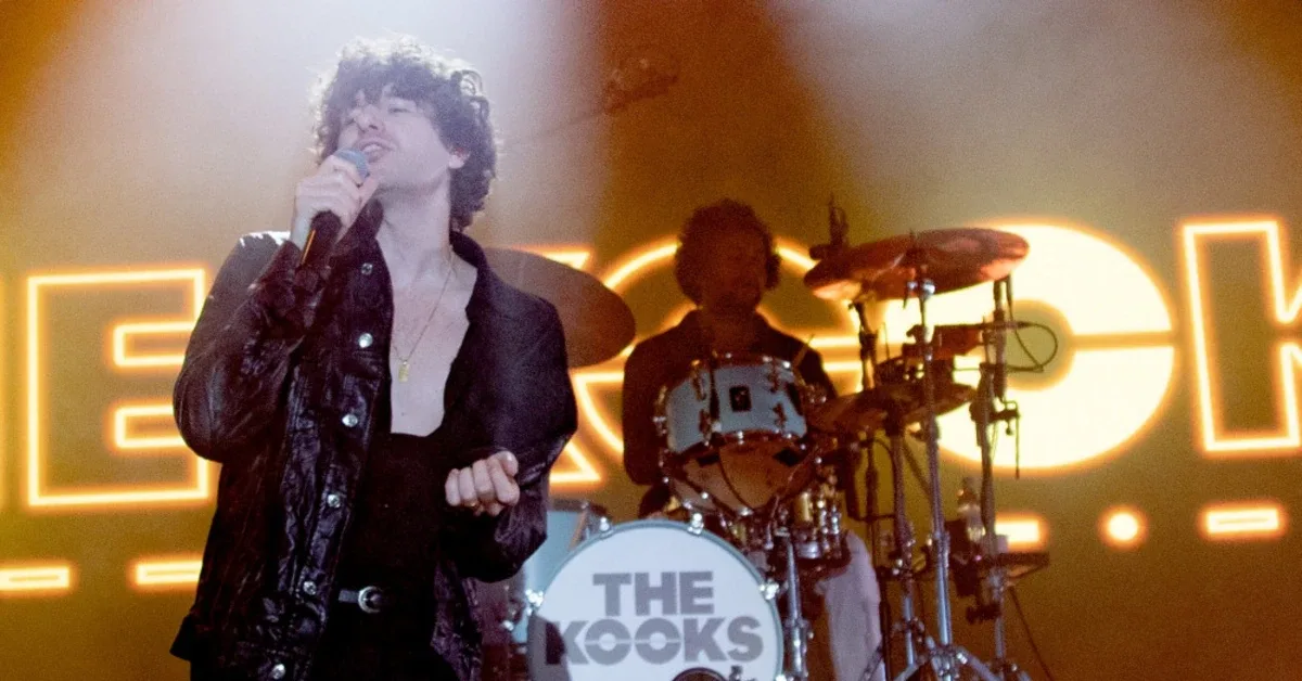 The Kooks Rampungkan Album Baru: Lebih Gelap, Psikedelik, dan Sentuhan Tony Berg