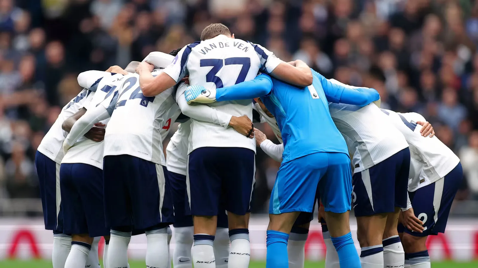 Tottenham Lepas Djed Spence ke Inter, Lanjutkan Aksi Jual Pemain Musim Panas