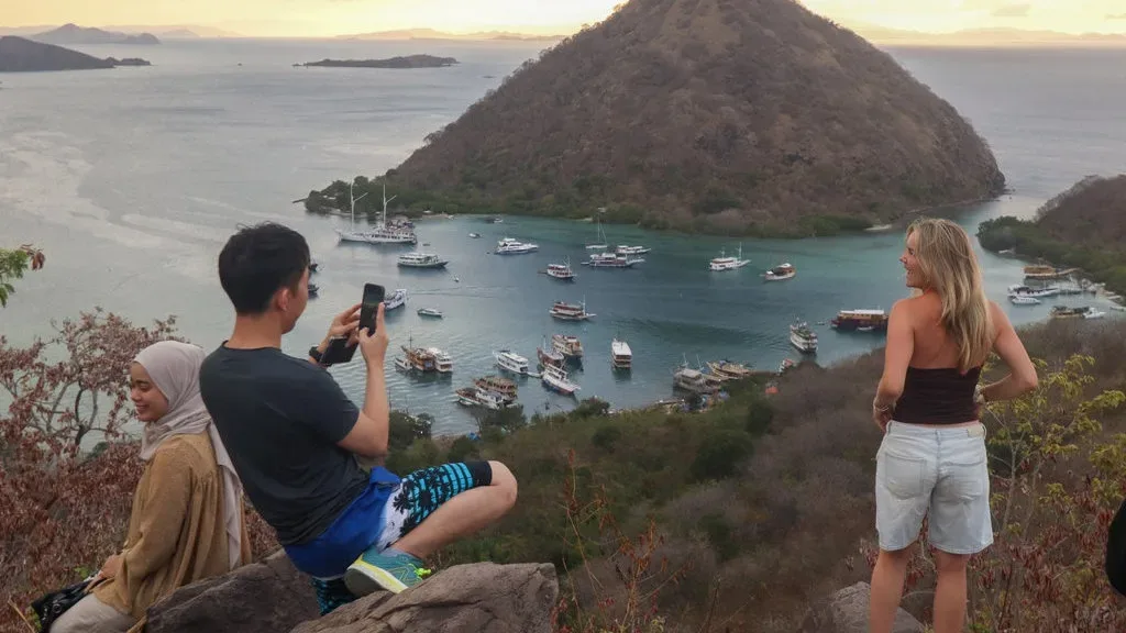 Agen Travel di Labuan Bajo Tipu 22 Turis Cina, Uang Rp244 Juta Raib