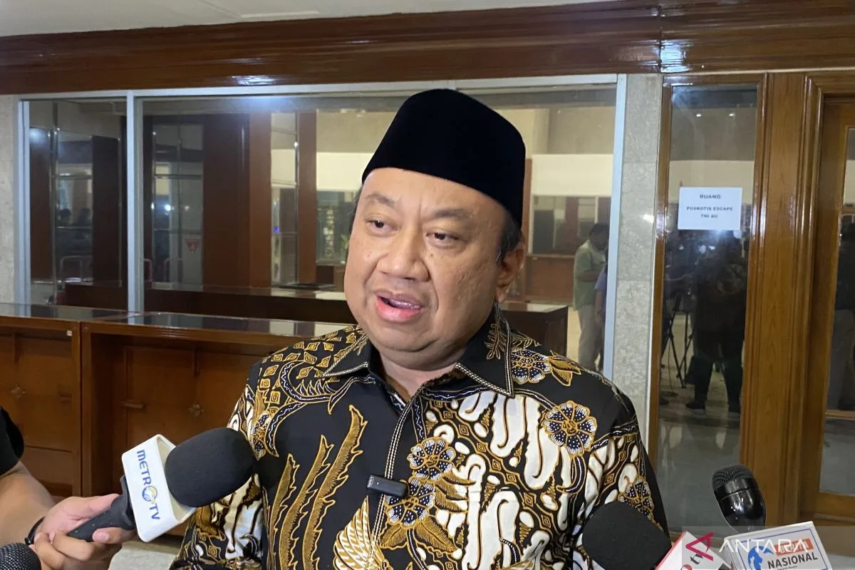 Pembaruan Buku Pelajaran: Komisi X Minta Pakar dan Uji Publik, Bukan Sekadar Ganti Sampul