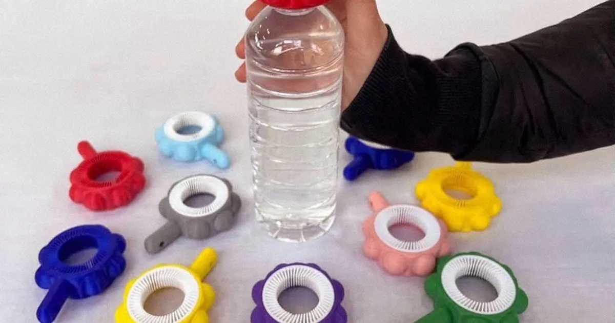 Inovasi Alat Bantu Jepang untuk Pasien Stroke: Dari Pembuka Botol hingga Kemeja Sling