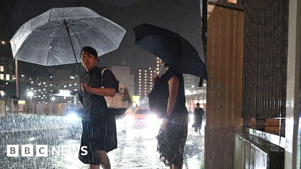 Hujan Ekstrem Landa Jepang: Empat Tewas, Ribuan Terdampar di Bandara Narita