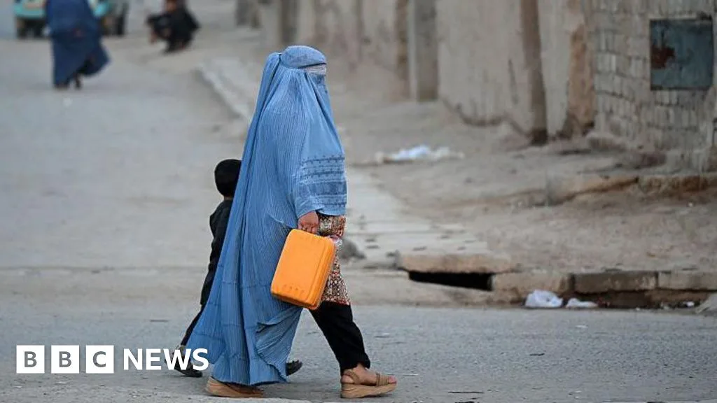 Lima Tahun di Bawah Taliban: Perempuan Afghanistan Kehilangan Ruang, Pendidikan, dan Masa Depan