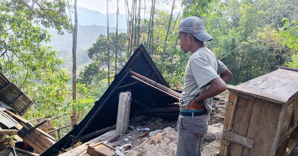 Gempa Magnitudo 7,7 Guncang Flores: 20 Tewas, Ratusan Bangunan Roboh