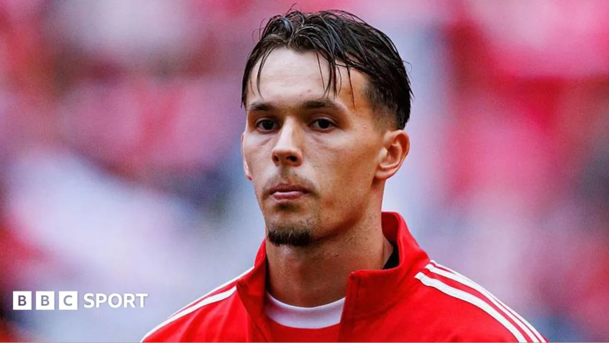 Newcastle Kian Dekat Rekrut Bek Benfica, Amar Dedic: Jawaban atas Kepergian Trippier?