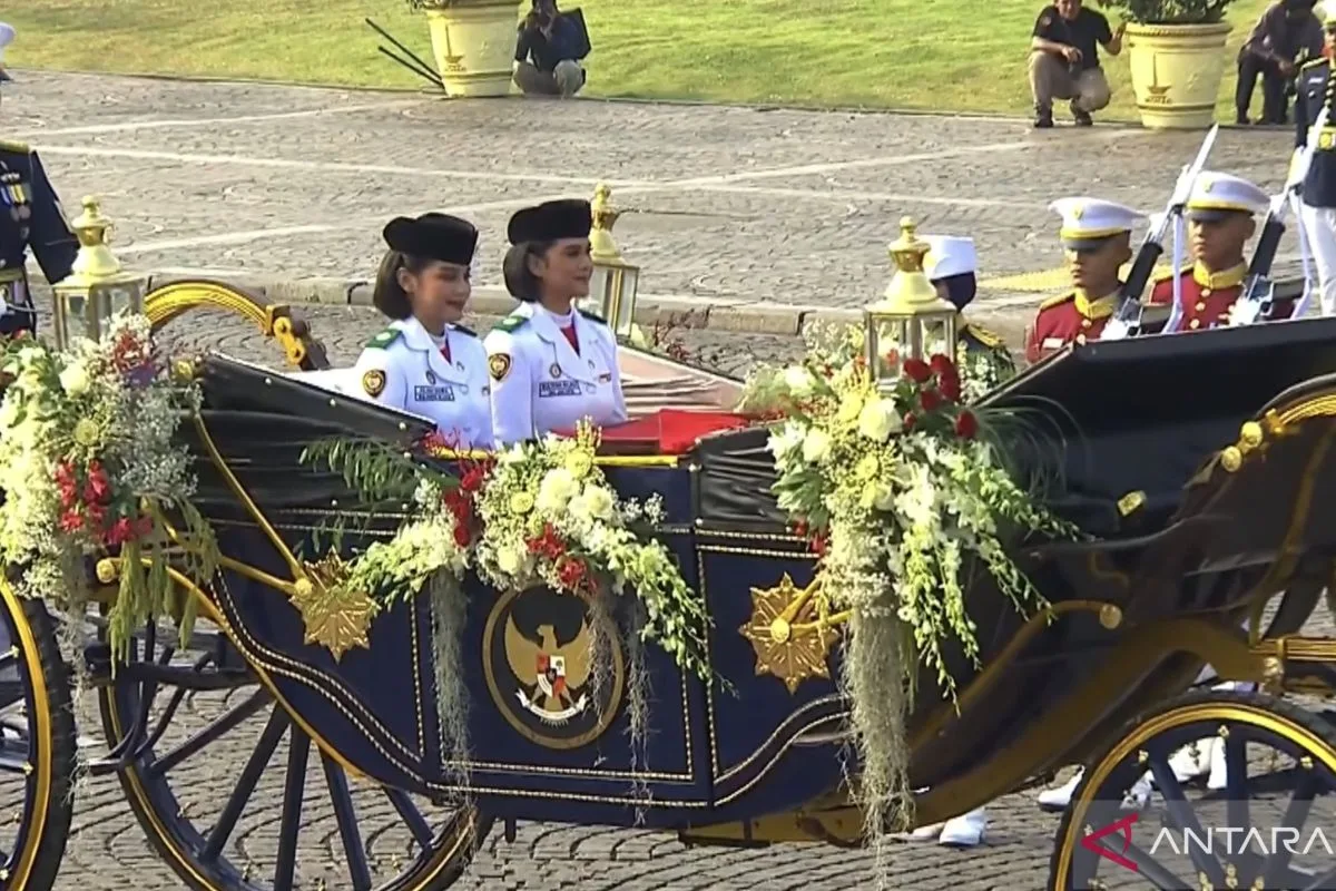 Kirab Merah Putih 2025: Kereta Garuda Prabayaksa Kawal Bendera Pusaka Menuju Istana