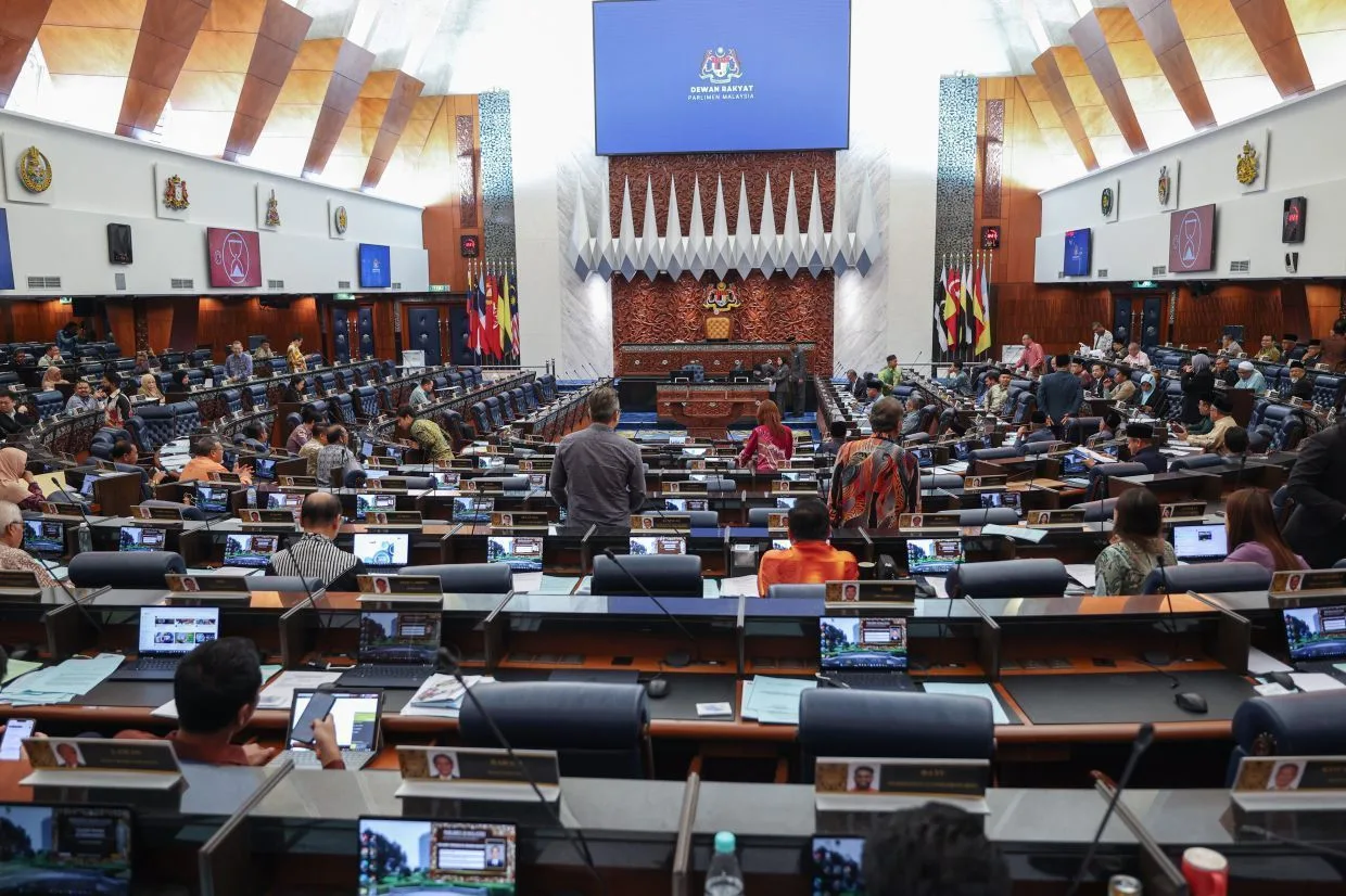 Anwar Tambah RM1 Juta per Dapil: Dana Langsung ke Rakyat, Bukan untuk Politik