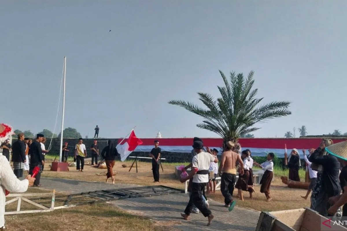 Drama Kolosal di Keraton Surosowan: Cara Warga Banten Mengenang Pahlawan di HUT ke-81 RI