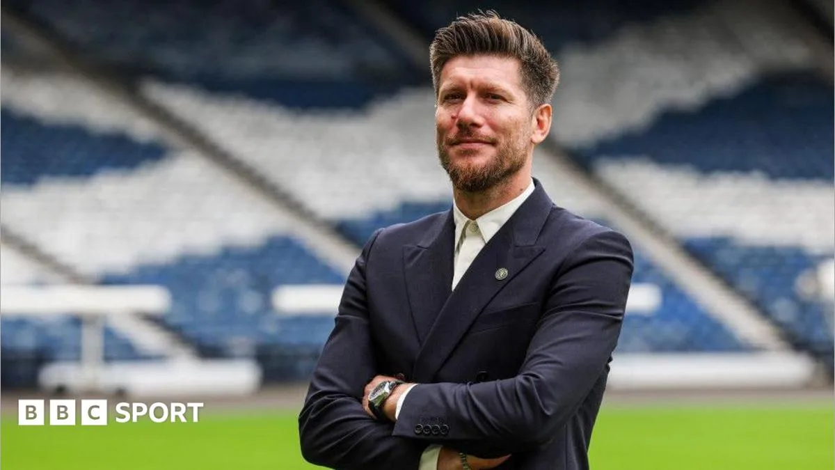 Pocognoli Resmi Nahkodai Skotlandia: Warisan Clarke Jadi Modal Utama