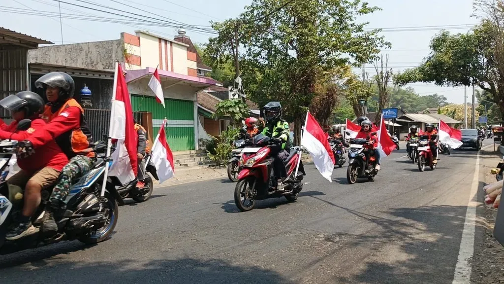 Safari Merah Putih Jember: 81 Motoris, 30 Kilometer, dan Kain Sepanjang Usia RI