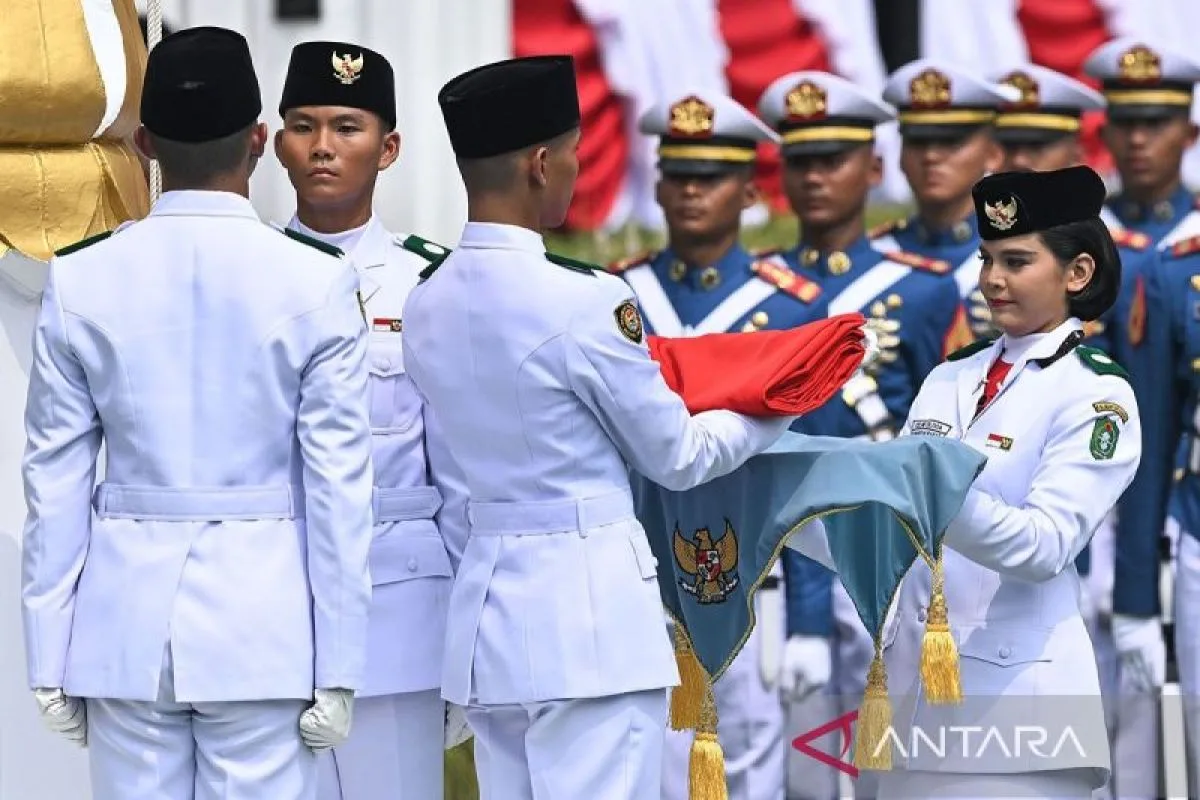Celina Theo dari Kalbar Terpilih Bawa Baki Bendera pada HUT ke-81 RI: Momen Kebanggaan dan Simbol Regenerasi