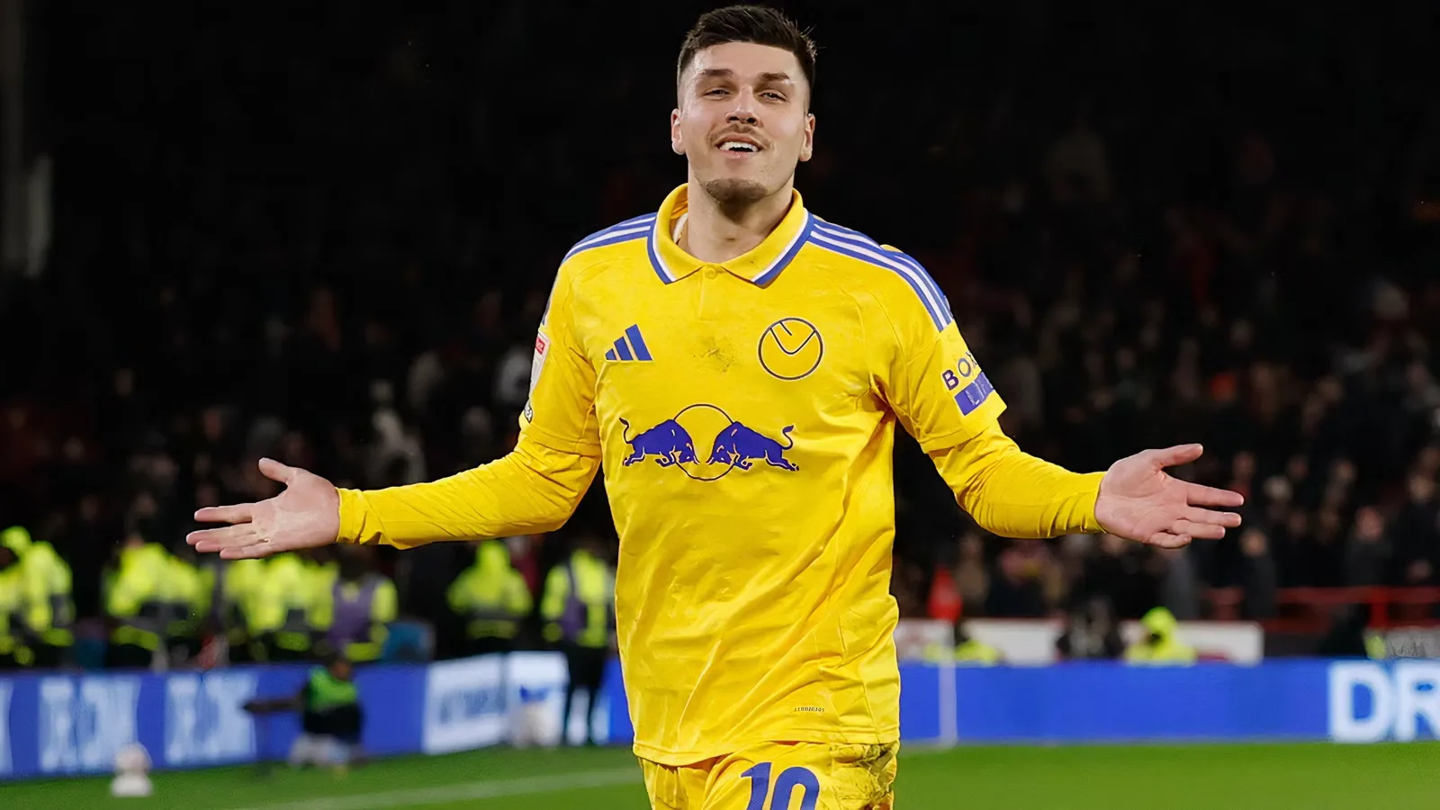 Leeds Siap Lepas Piroe demi Ueda: Gebrakan Baru di Lini Depan