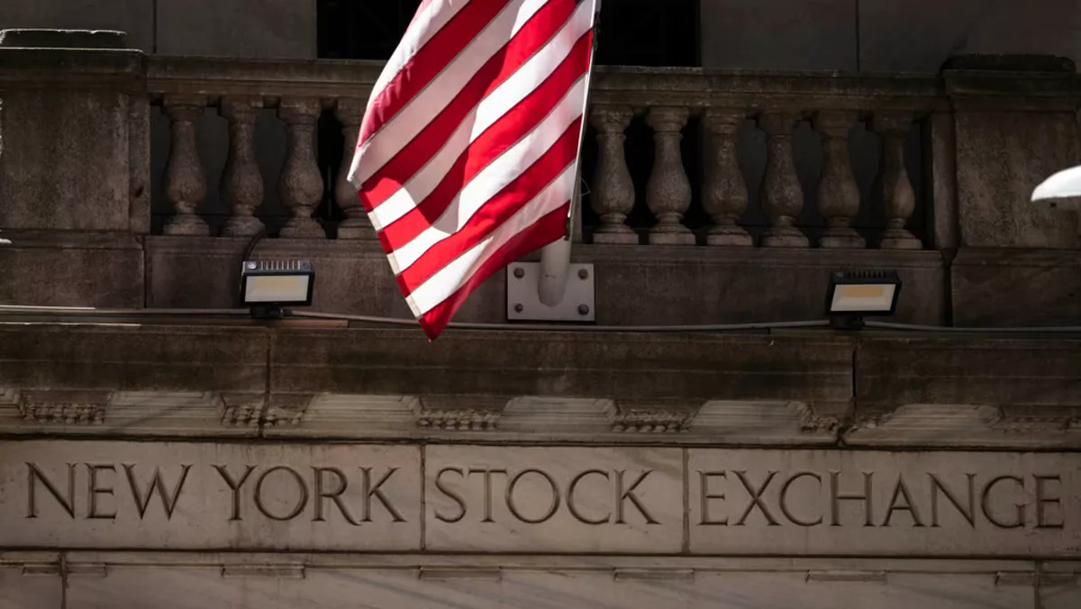 Saham Wall Street Tertekan: Imbal Hasil Obligasi Naik dan Harga Minyak Melonjak